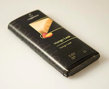 Coppeneur Mango Lassi Schokolade, handgeschöpfte Tafel - 75 g - Lose - www.gourmet-versand.com Coppeneur Mango Lassi Schokolade, handgeschöpfte Tafel - 75 g - Lose - www.gourmet-versand.com