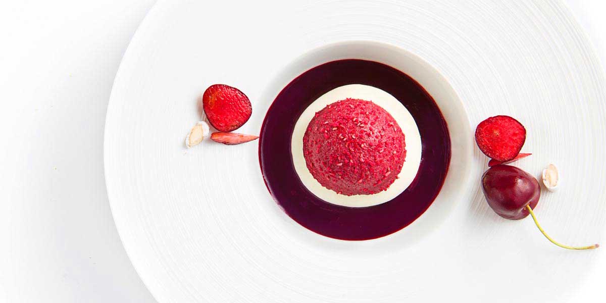 Schwarzkirsch- Coconut- Granita hergestellt mit Ponthierpüree