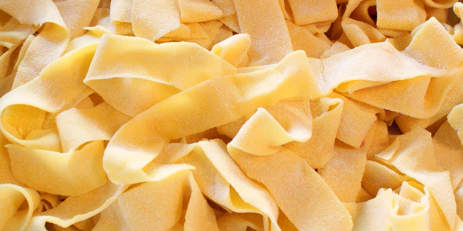 De Cecco pasta en bloem Het Italiaanse bedrijf De Cecco geproduceerd sinds 1886 noedels en meel in uitstekende kwaliteit. 
 Kijk zelf maar!