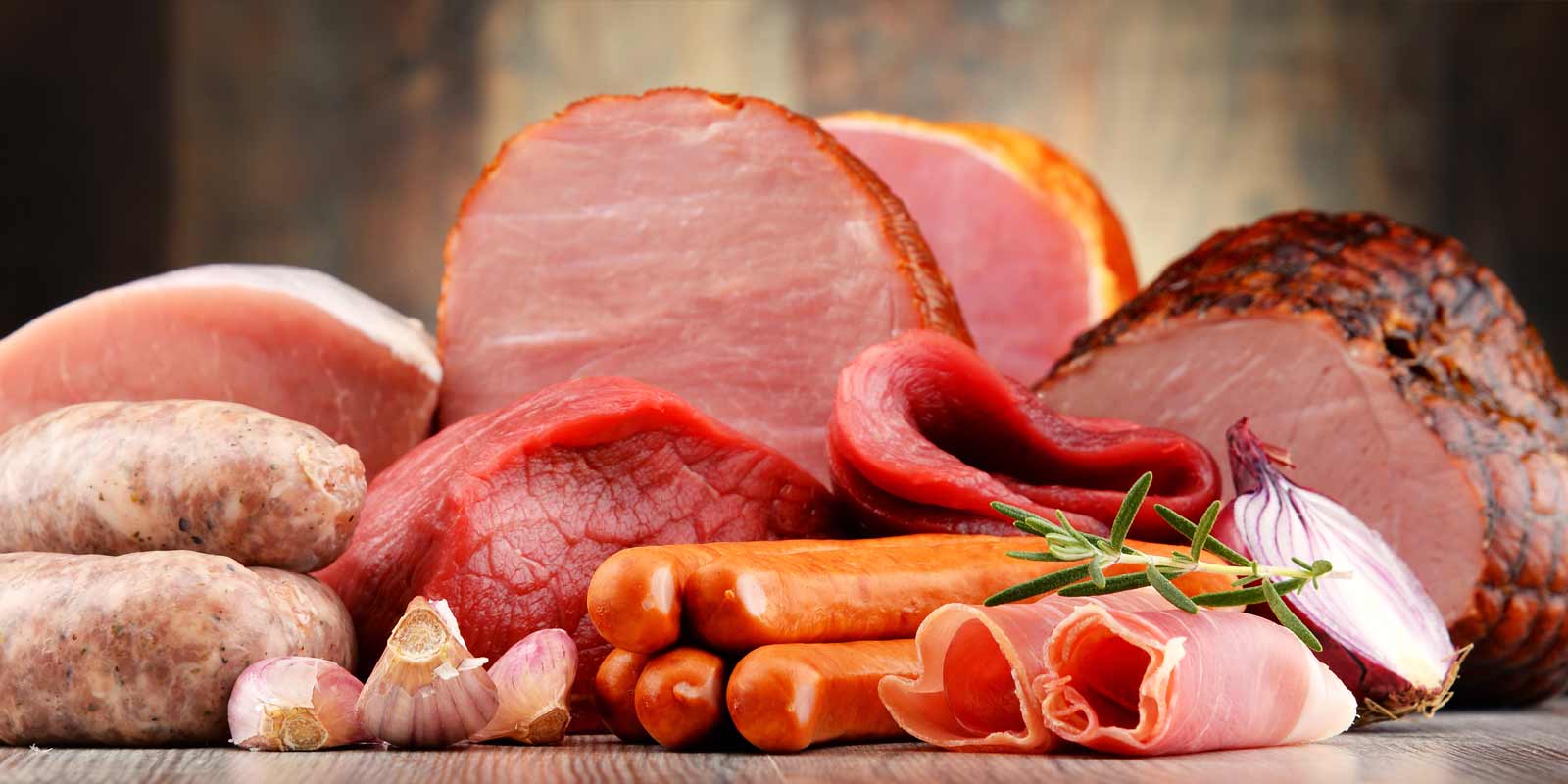 klobasa Slive Vulcanos slanina, Graubunden meso, Coppa di Parma SV, Bresaola Punta danca, chorizo Casero Picante, svinjski file, Turingijska jetrna klobasa, Turingijska rdeca klobasa, zampone in se veliko vec. klobasa Slive Vulcanos slanina, Graubunden meso, Coppa di Parma SV, Bresaola Punta danca, chorizo Casero Picante, svinjski file, Turingijska jetrna klobasa, Turingijska rdeca klobasa, zampone in se veliko vec.