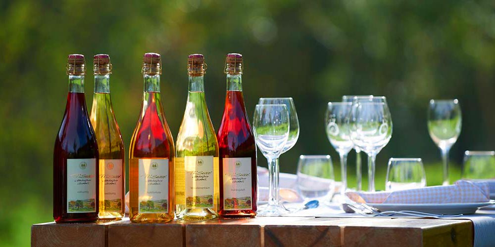Manufacture Jorg Geiger Nuances, complexes et varies comme un bon vin ou un vin mousseux, mais sans alcool, tels sont les PriSeccos de la manufacture Jorg Geiger.