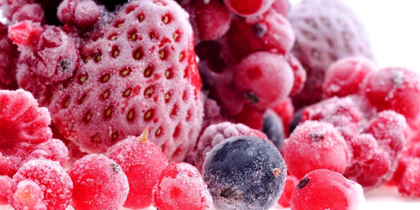 Bevroren groenten en fruit Of het nu gaat om huisgemaakt ijs, uw eigen jamcreaties of een heerlijke taart met diepvriesfruit, u heeft de juiste hoeveelheden op voorraad. Er is geen magie voor nodig om bevroren fruit spontaan te verwerken.