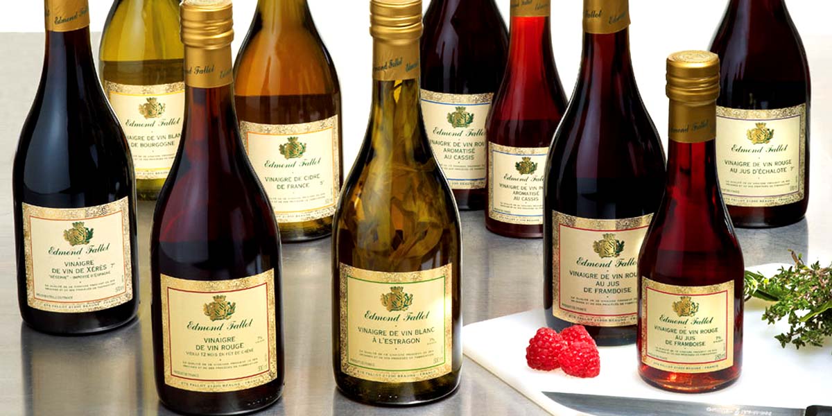 Vinagres de Edmond Fallot Edmond Fallot e uma tradicional empresa francesa. Seus vinagres, mostardas e tambem molhos condimentados sao mundialmente famosos e muito procurados.