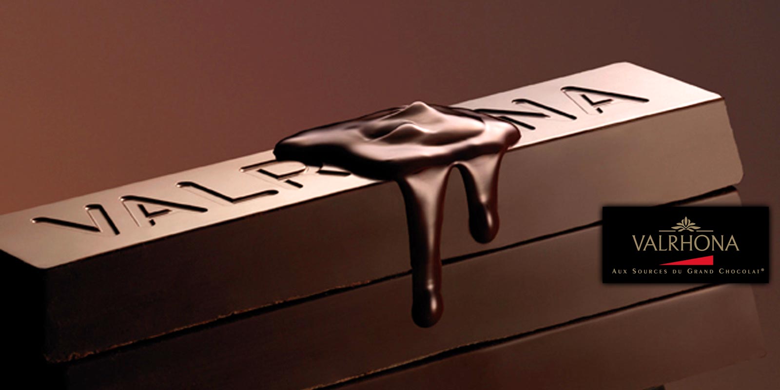Valrhona Bitter Couvertures Guanaja, Equatoriale Noire, Araguani, Pur Caraibe, Manjari, Extra Amer, Extra Bitter, Caraque, Extra Noir, Couverture Bar, Pur Caraibe, Tropilia Noire, enz. Valrhona Bitter Couvertures Guanaja, Equatoriale Noire, Araguani, Pur Caraibe, Manjari, Extra Amer, Extra Bitter, Caraque, Extra Noir, Couverture Bar, Pur Caraibe, Tropilia Noire, enz.