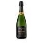 Champanhe Veuve Clicquot Ponsardin Champanhe Veuve Clicquot Ponsardin Champanhe e um vinho lendario. Toda a historia da Veuve Clicquot e caracterizada por grandes vinhos produzidos com os mesmos altos padrOEes de qualidade da Madame Clicquot. Fiel a essa heranca, o lema da empresa e: Uma unica qualidade, a primeira. Eles sao os garantidores da continuacao do estilo Veuve Clicquot, que combina forca e complexidade.