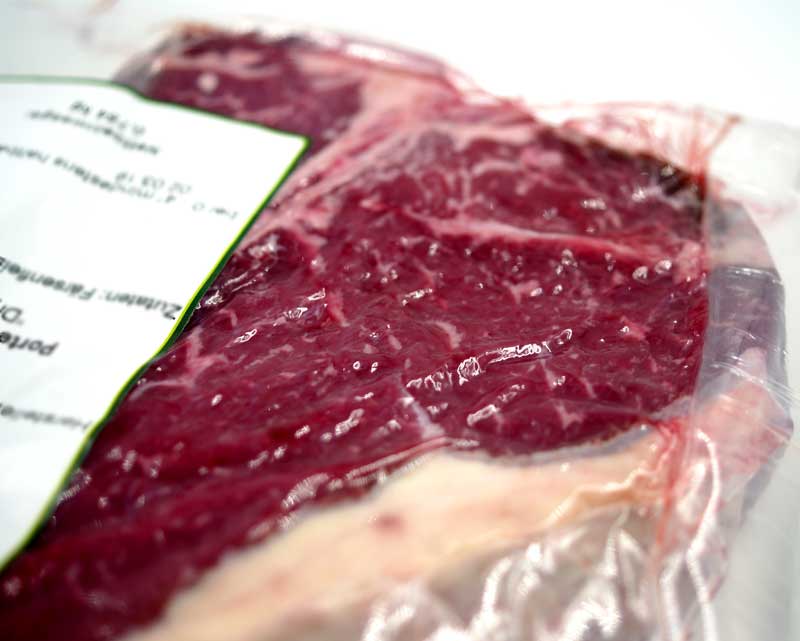 Porterhouse Steak 25 days dry aged from the Bavarian heifer, beef, meat from Germany - about 0.7 kg - vacuum