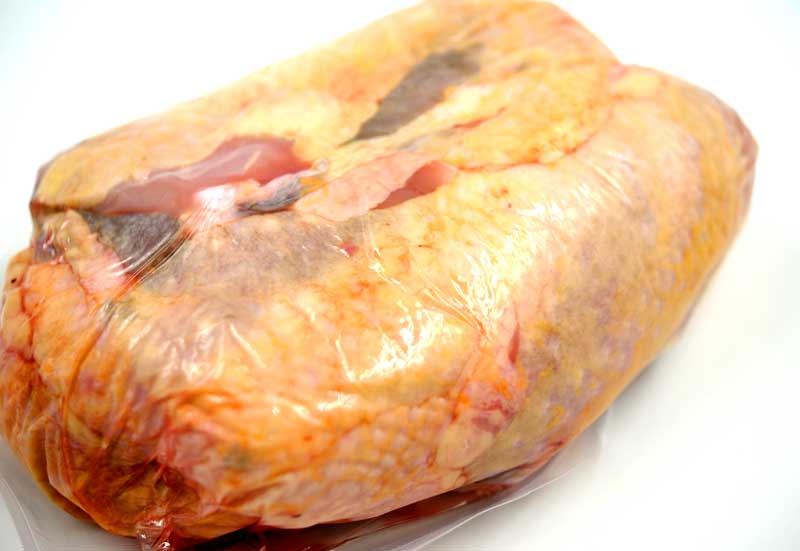 Guinea fowl breast with wings 4 pieces, poultry from France - about 700 gr - vacuum