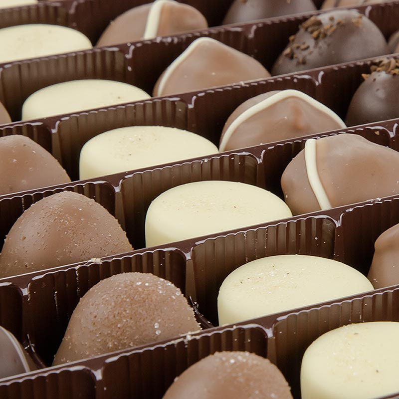 Chokolade slikblanding, 7 typer, tre mestere - 1 kg, ca. 77 stk - karton