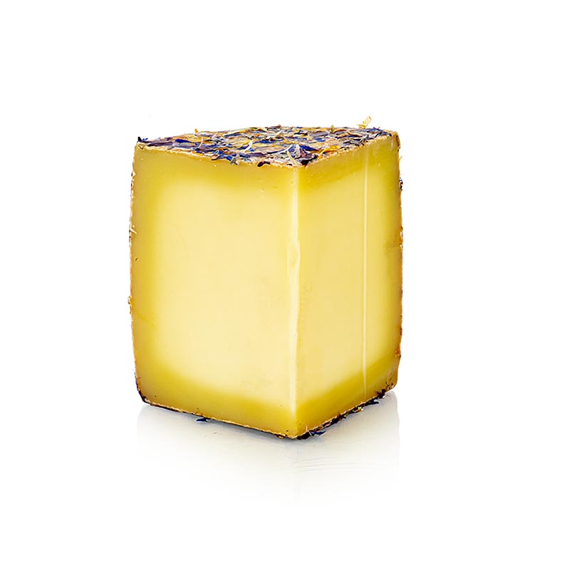 Small alpine flowers, cow`s milk cheese, matured for 4 months, cheesecake - about 250 g - vacuum