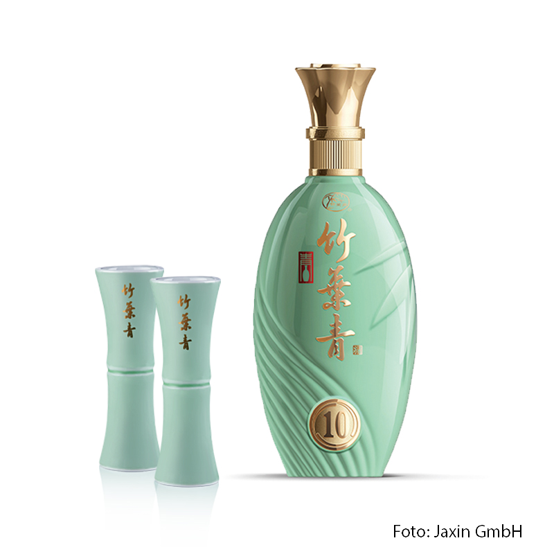 SET Zhuyeqing Bamboo Green 10 Baijiu (Getreidespirituose) China mit 2 Bechern - 500 ml, 3 tlg. - Set SET Zhuyeqing Bamboo Green 10 Baijiu (Getreidespirituose) China mit 2 Bechern - 500 ml, 3 tlg. - Set