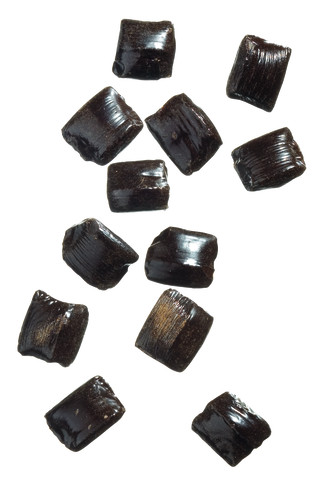 Liquirizia mista, 4 unterschiedliche Dosen, Lakritzpastillen gemischt, Display, Amarelli - 12 x 40 g - Display Liquirizia mista, 4 unterschiedliche Dosen, Lakritzpastillen gemischt, Display, Amarelli - 12 x 40 g - Display