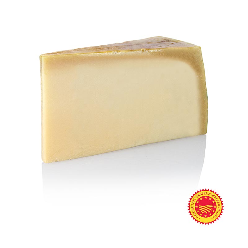 Parmesanostur - Parmigiano Reggiano, throskadhur i 15 manudhi, VUT - ca 1.000 g - tomarum