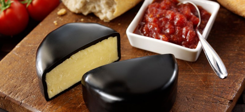 Snowdonia - Little Black Bomber, branza cheddar invechita, ceara neagra - 200 g - Hartie