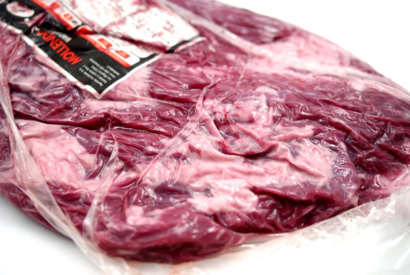 Flank steak z Wagyu z Cile BMS 6-12, hovadzie maso, maso / Agricola Mollendo SA - cca 1 kg - vakuum