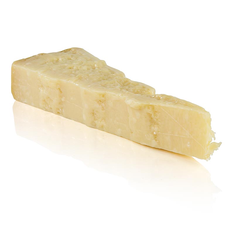Fromage Parmesan - Parmigiano Reggiano, 1ere qualite, age d`au moins 24 mois, AOP - environ 320 g - vide