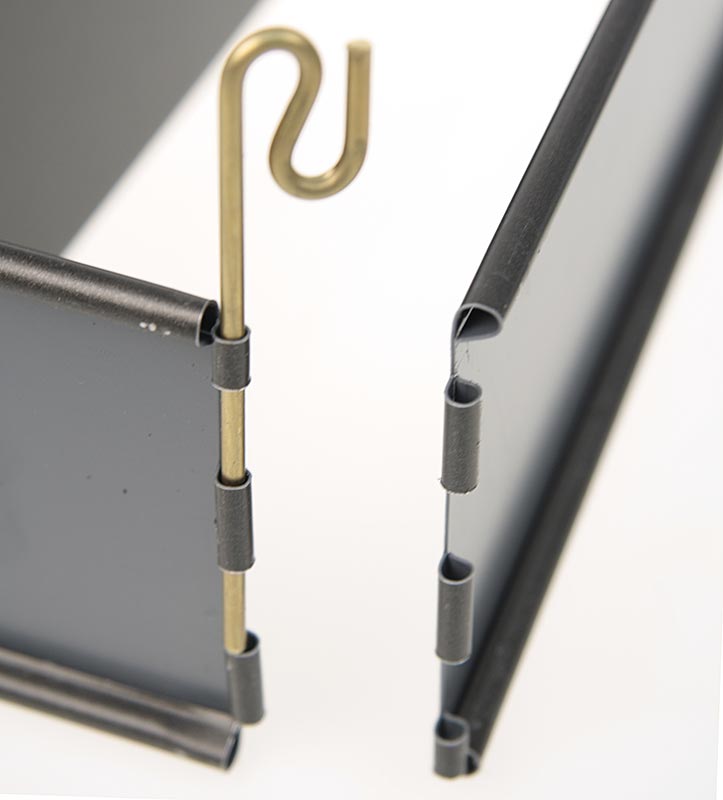 Terina - forma, metal, antiaderenta, 30 cm lungime, 7 cm latime, 8,5 cm inaltime - 1 bucata - Lejer