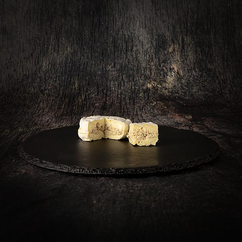 Tomme Chataigne Liqueur, a soft cheese preparation with chestnut and orange liqueur - 120 g - Paper