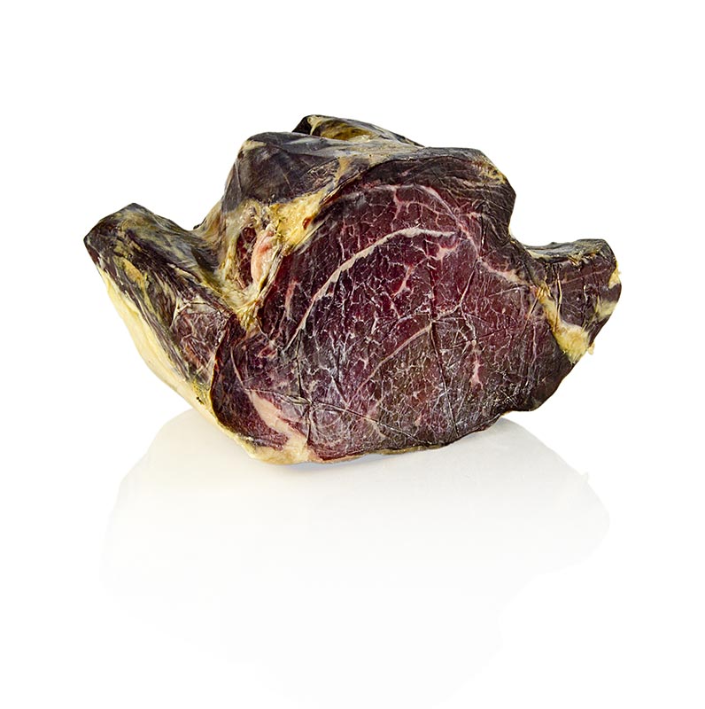 Cecina de Leon IPG (IGP), jambon de boeuf fume, Espagne, gros morceaux - environ 2,4 kg - vide Cecina de Leon IPG (IGP), jambon de boeuf fume, Espagne, gros morceaux - environ 2,4 kg - vide