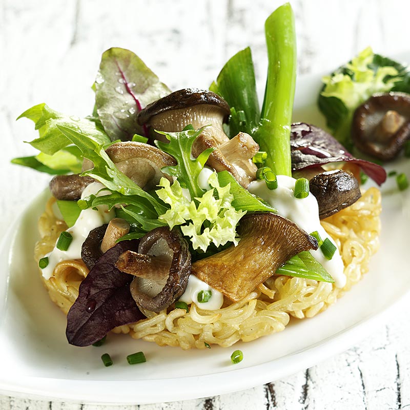 The Ramen Company Petits pains a nouilles Ramenburger, faits a la main, Ø 10 cm, H 1,5 cm - 360g, 8x45g - sac The Ramen Company Petits pains a nouilles Ramenburger, faits a la main, Ø 10 cm, H 1,5 cm - 360g, 8x45g - sac