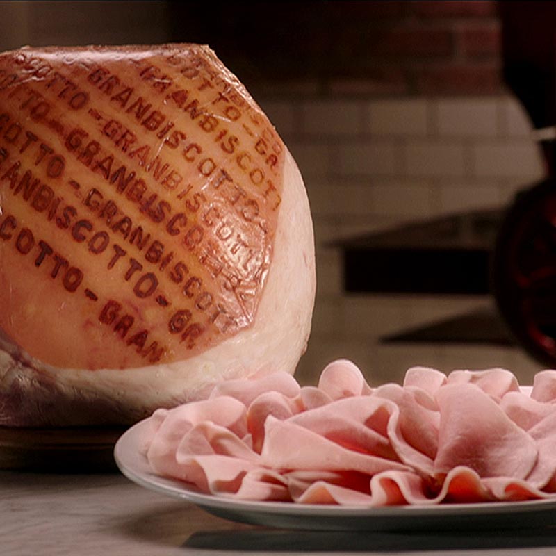 Gran Biscotto Classico, whole cooked ham, boneless Rovagnati - ca.9,9 kg - film Gran Biscotto Classico, whole cooked ham, boneless Rovagnati - ca.9,9 kg - film