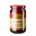 Chili oil Chiu Chow, seasoned with soy sauce and garlic, Lee Kum Kee - 335 g - Glass